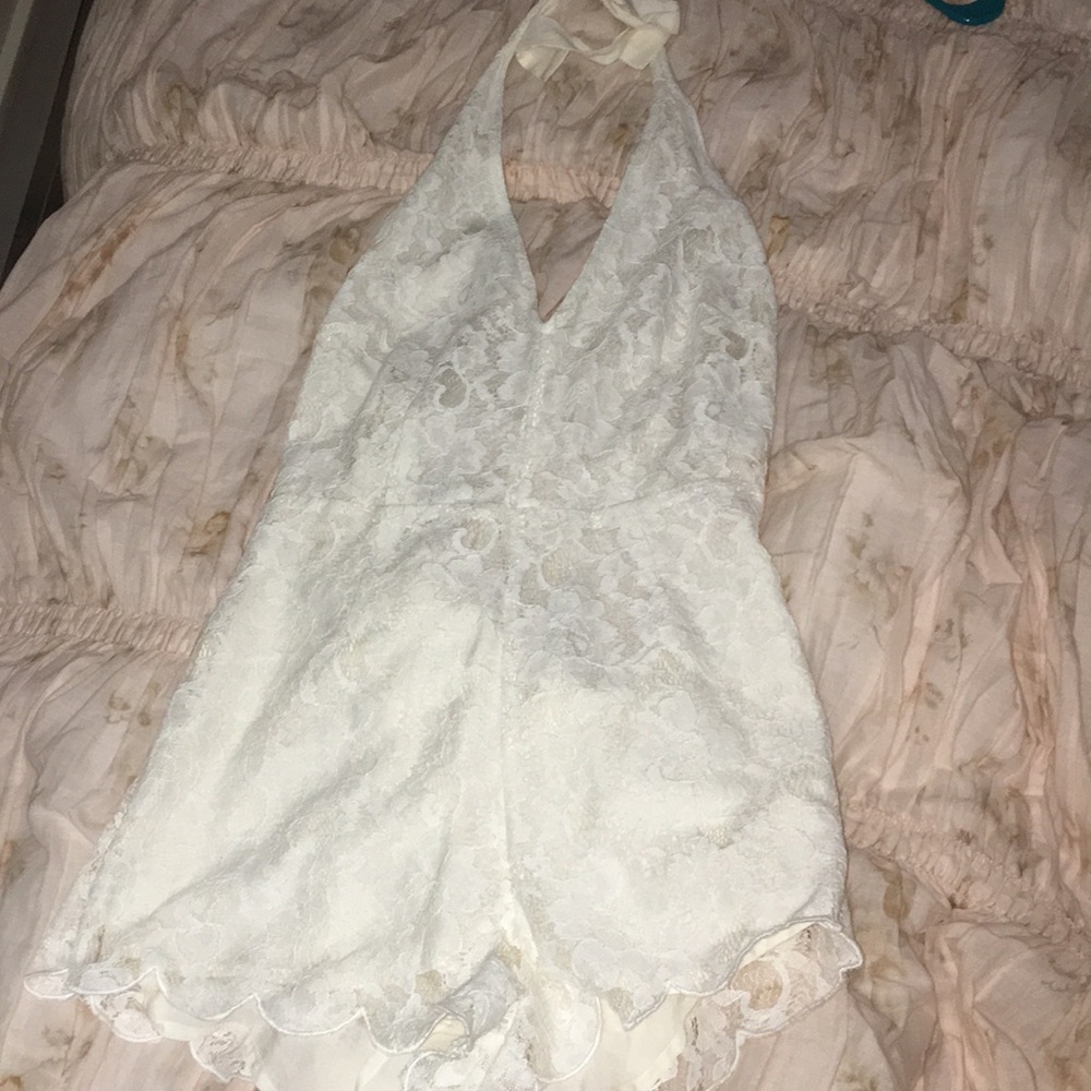 NWOT CREAM LACE ROMPER